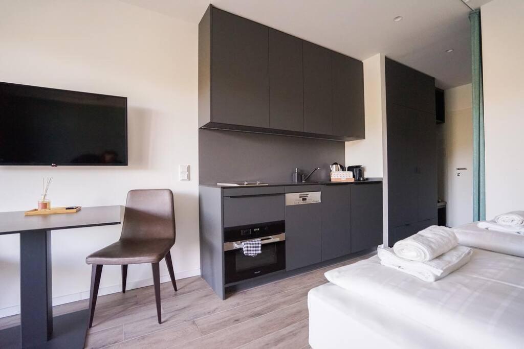 Casa Grande 28 I Studio With Lake View Apartment Sekull Luaran gambar