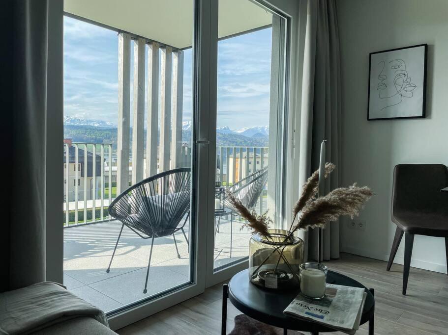 Casa Grande 28 I Studio With Lake View Apartment Sekull Luaran gambar